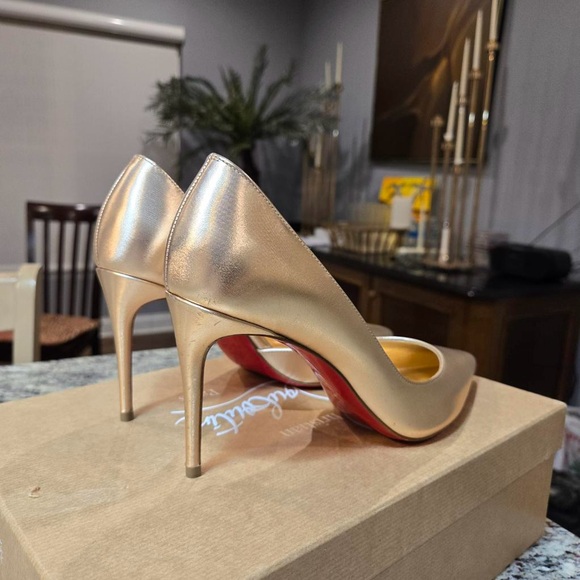 NEW Christian Louboutin Iriza d’Orsay Pumps in Light Gold Size 38/85mm Heels - Picture 4 of 16
